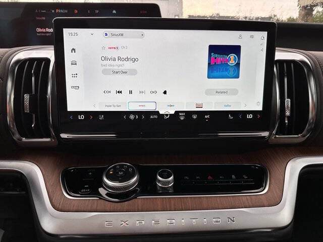 2025 Ford Expedition MAX King Ranch