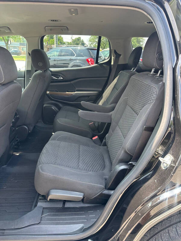 2018 GMC Acadia SLE-2