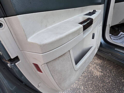 2005 Chrysler 300 C