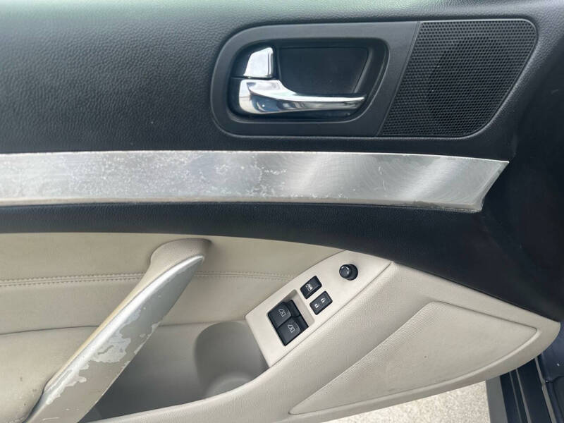 2014 Infiniti Q60 Coupe Journey