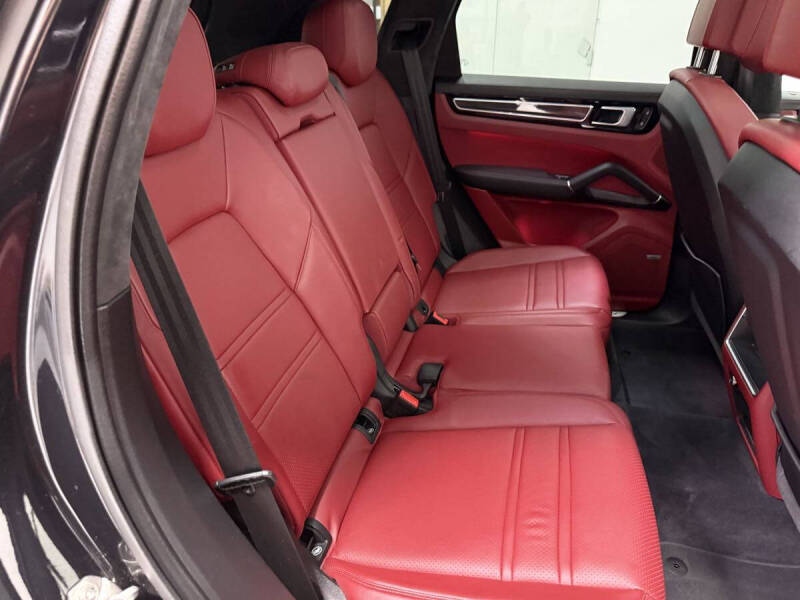 2022 Porsche Cayenne