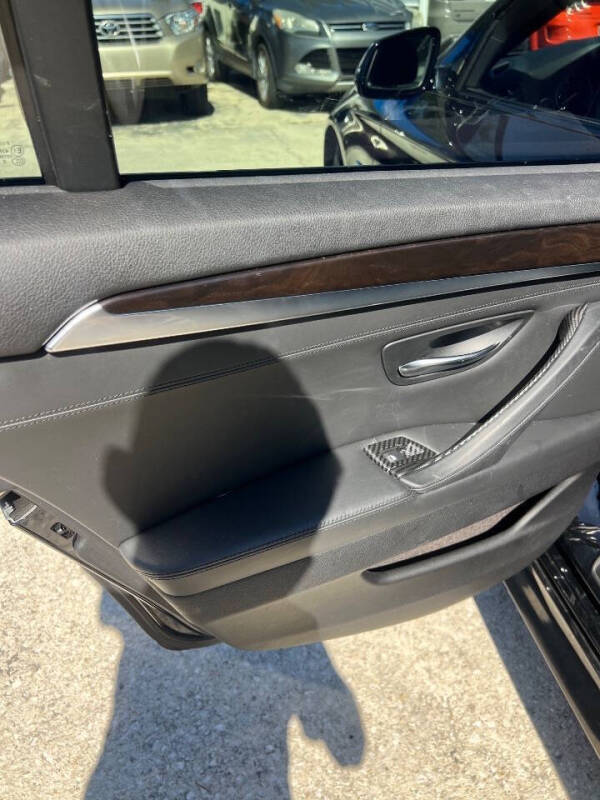 2016 BMW 5 Series 528i