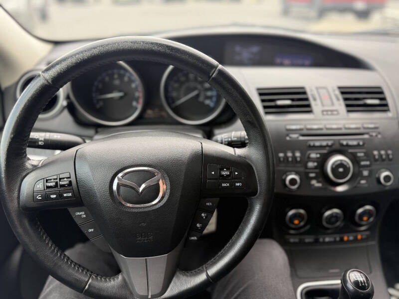 2013 Mazda MAZDA3 i Touring