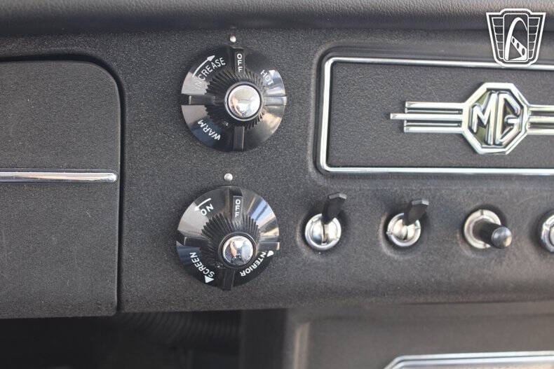 1969 MG MGC
