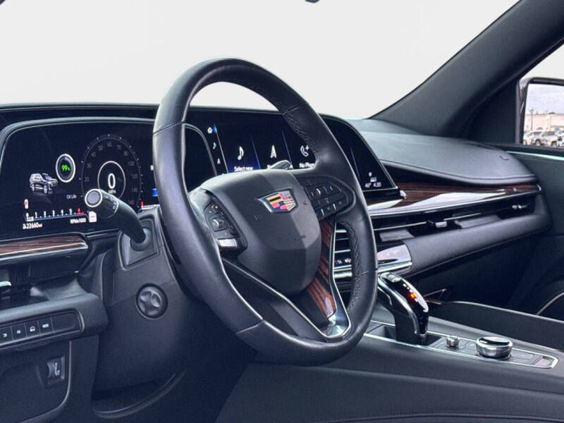 2024 Cadillac Escalade Luxury