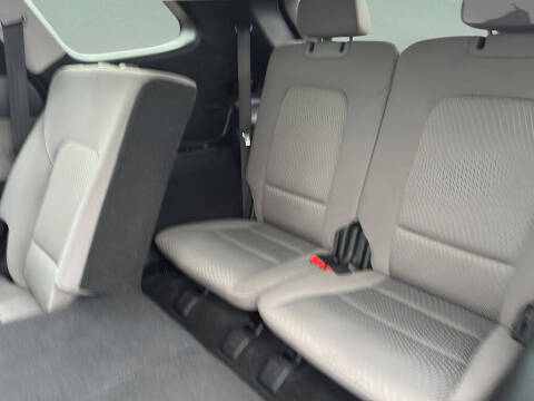 2018 Hyundai Santa Fe SE