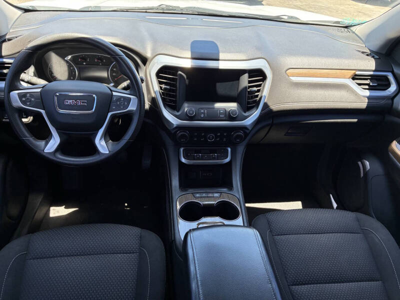 2021 GMC Acadia SLE