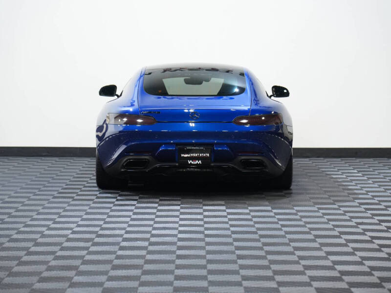 2017 Mercedes-Benz AMG GT