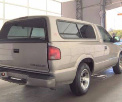2000 Chevrolet S-10 LS