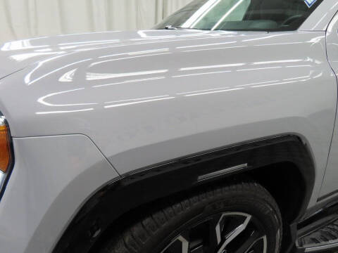 2025 GMC Sierra EV Denali