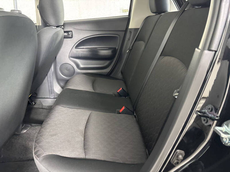 2024 Mitsubishi Mirage ES