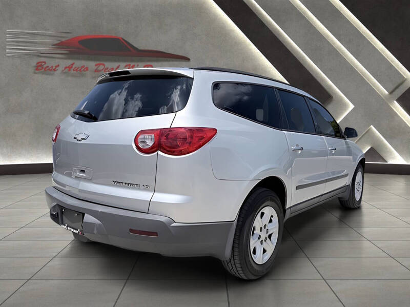2011 Chevrolet Traverse LS