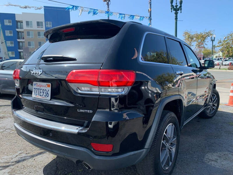 2017 Jeep Grand Cherokee Limited photo 9