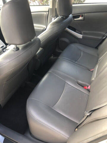 2011 Toyota Prius Two