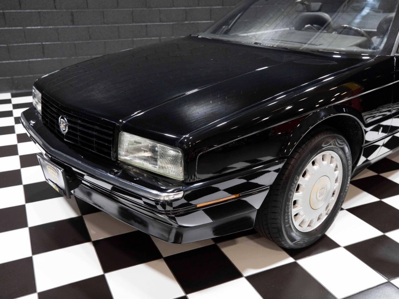 1992 Cadillac Allante 8