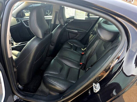 2015 Volvo S60 T5 Platinum