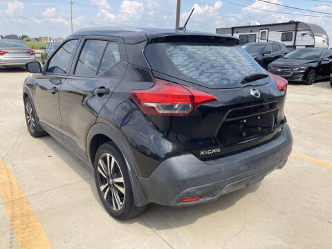 2019 Nissan Kicks S