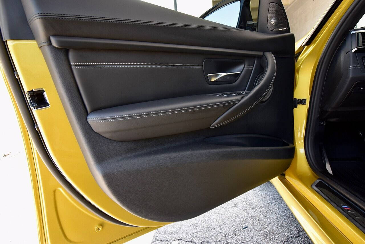 2015 BMW M3 35