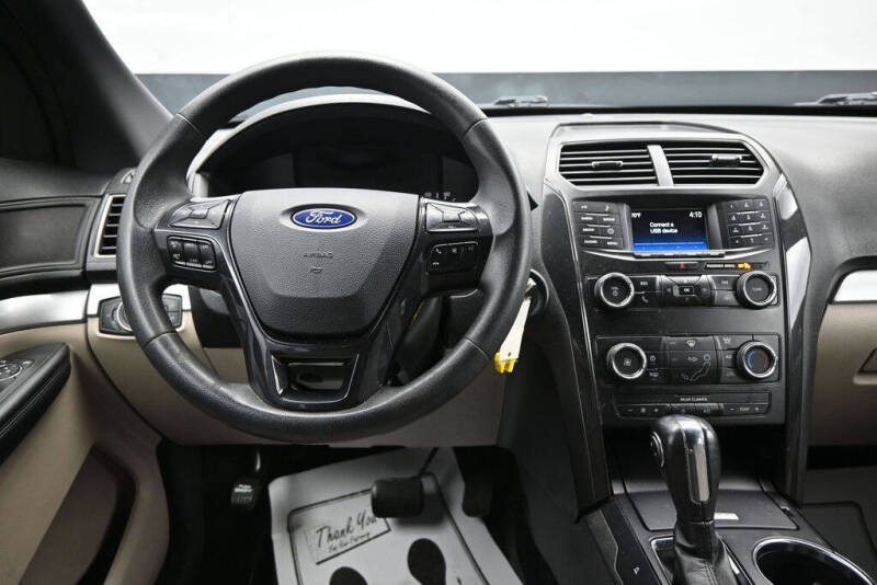 2019 Ford Explorer
