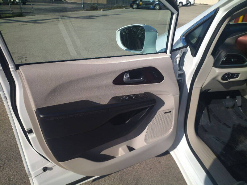 2017 Chrysler Pacifica Limited