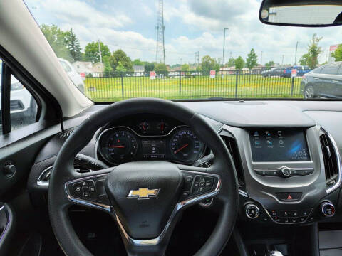 2017 Chevrolet Cruze LT Auto