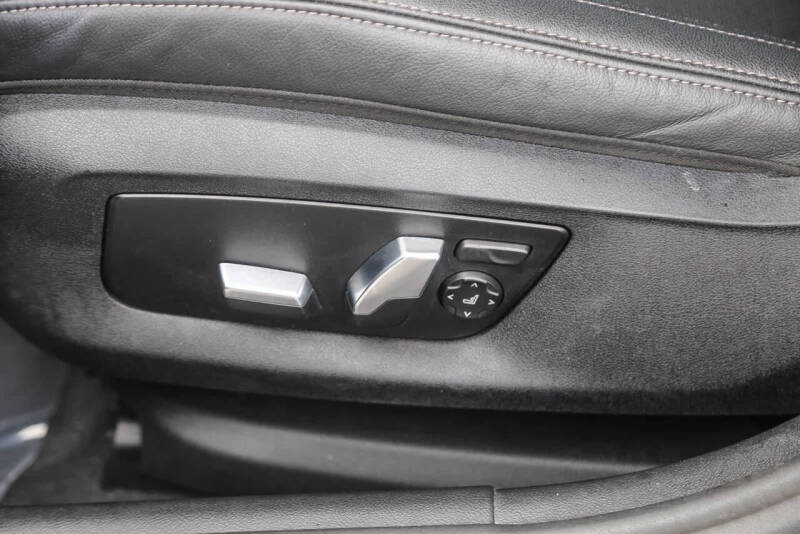 2023 BMW 5 Series 530i