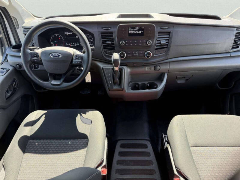 2025 Ford Transit