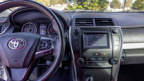 2017 Toyota Camry SE