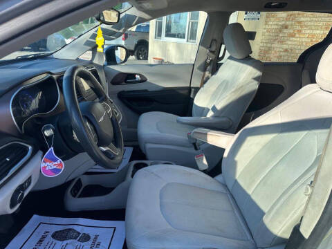 2017 Chrysler Pacifica LX