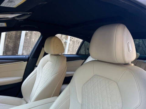 2021 BMW 5 Series 530i