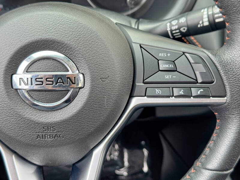 2020 Nissan Kicks SR