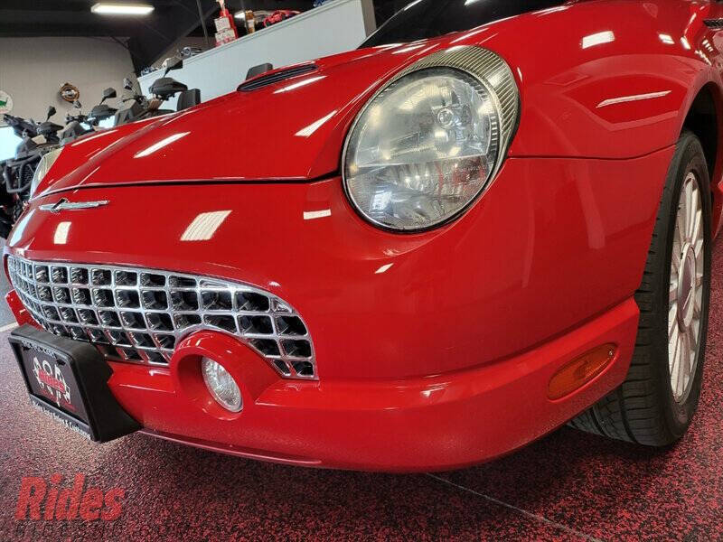 2004 Ford Thunderbird Deluxe