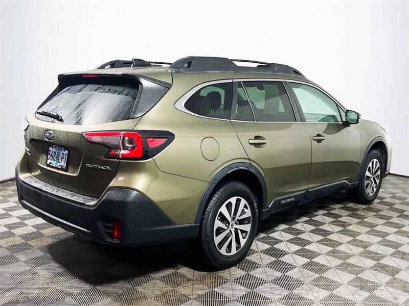 2022 Subaru Outback Premium