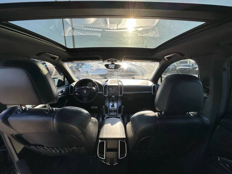 2011 Porsche Cayenne S