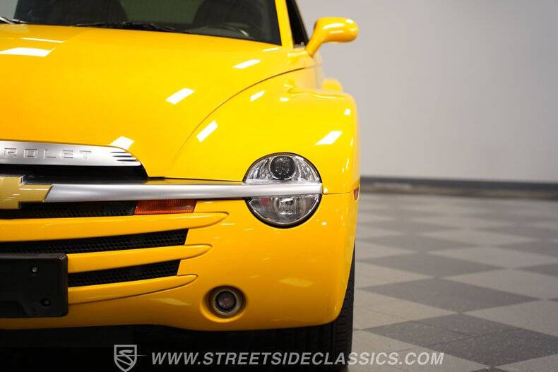 2004 Chevrolet SSR LS