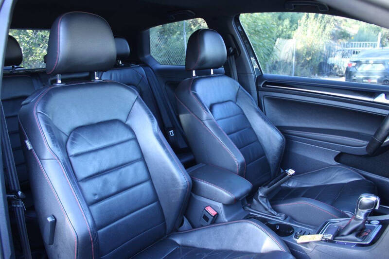 2016 Volkswagen Golf GTI