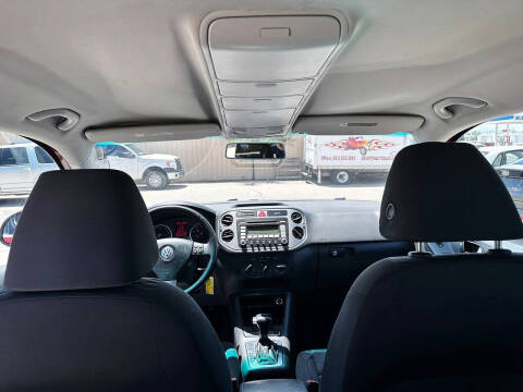 2009 Volkswagen Tiguan SEL 4Motion