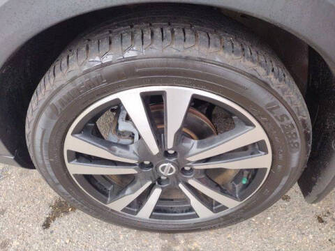 2018 Nissan Kicks SR