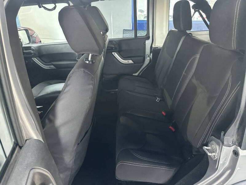 2015 Jeep Wrangler Unlimited Sahara