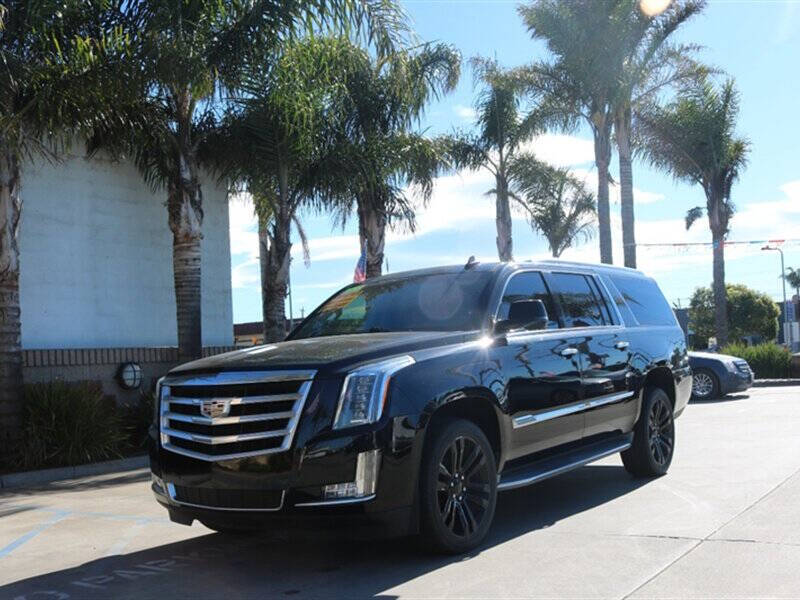 2016 Cadillac Escalade ESV Luxury Collection