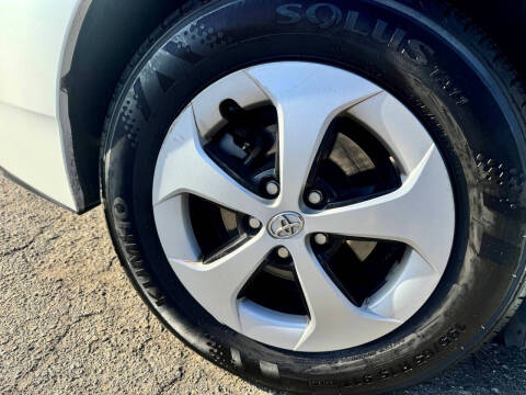 2012 Toyota Prius Two