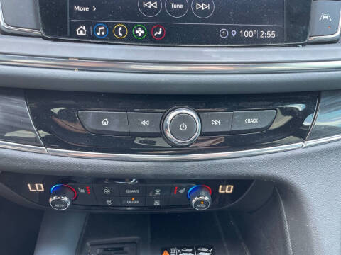 2024 Buick Enclave Essence