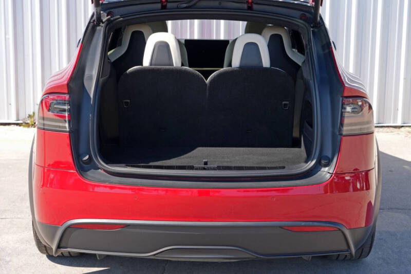 2022 Tesla Model X Plaid