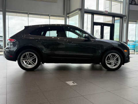 2025 Porsche Macan