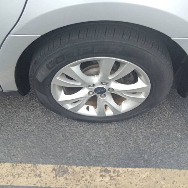 2012 Ford Taurus SEL