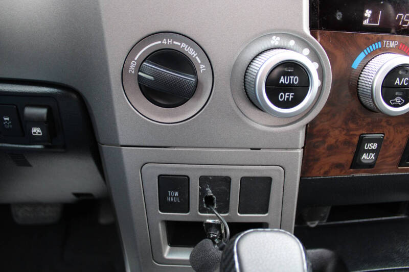 2013 Toyota Tundra Platinum