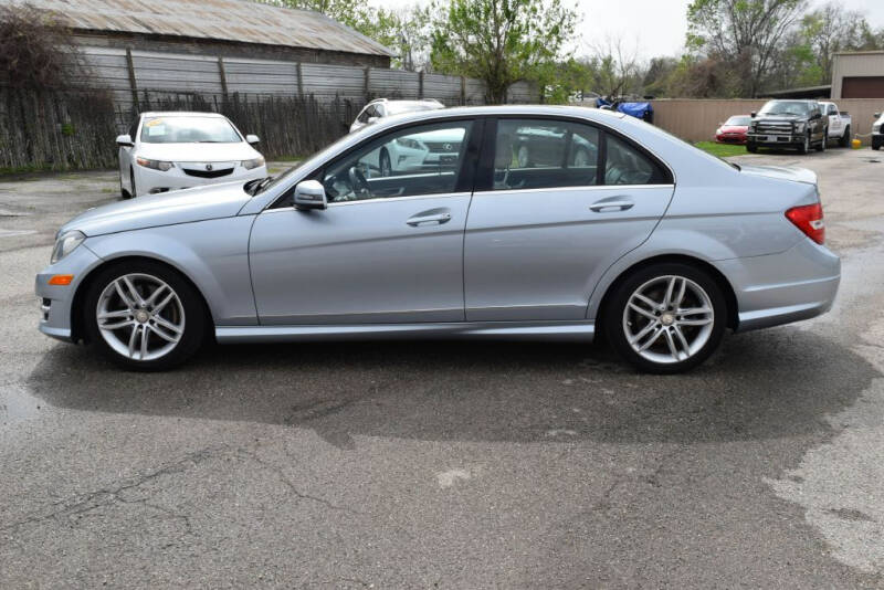 2013 Mercedes-Benz C-Class null photo 6