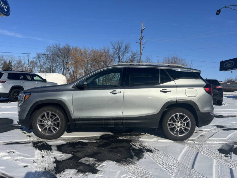 2023 GMC Terrain SLT