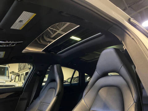 2018 Porsche Panamera