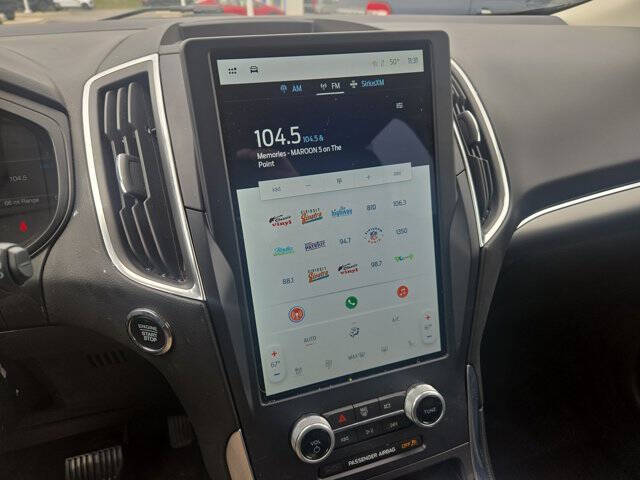 2023 Ford Edge Titanium